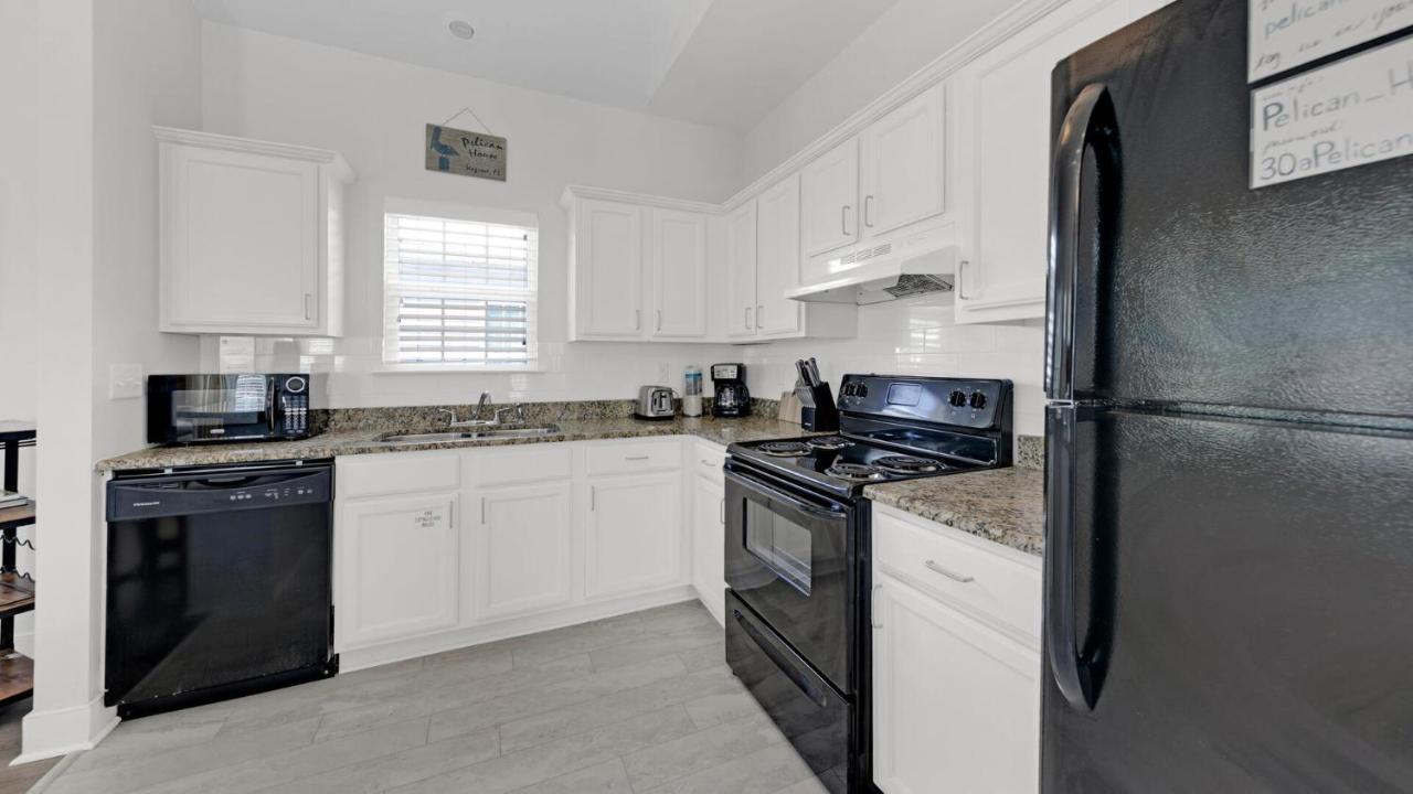 Pelican House - Newly Remodeled, Professionally Decorated, Only About 1 Mile To Seaside! Santa Rosa Beach Exterior photo